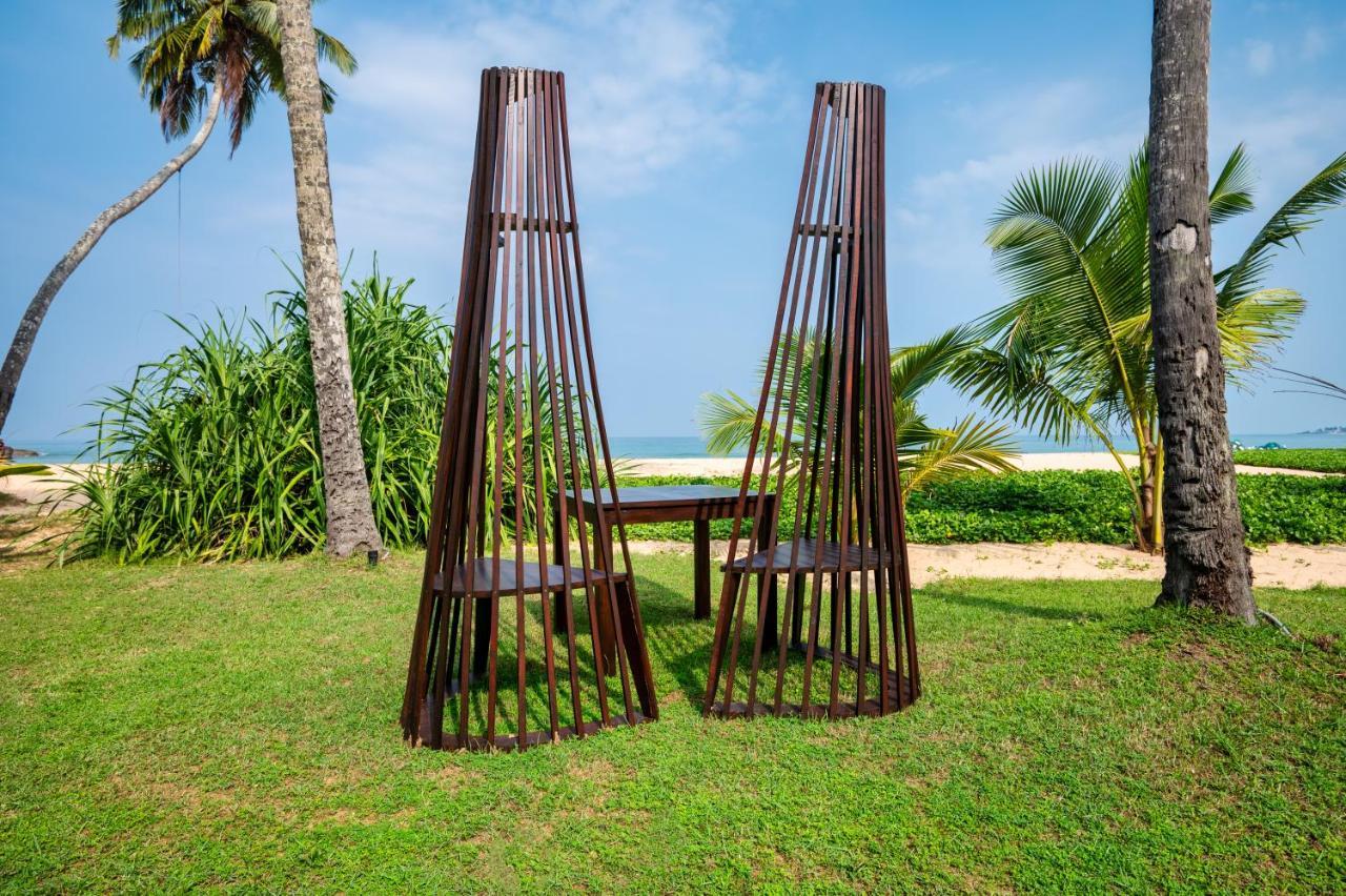 Shinagawa Beach Balapitiya Bagian luar foto