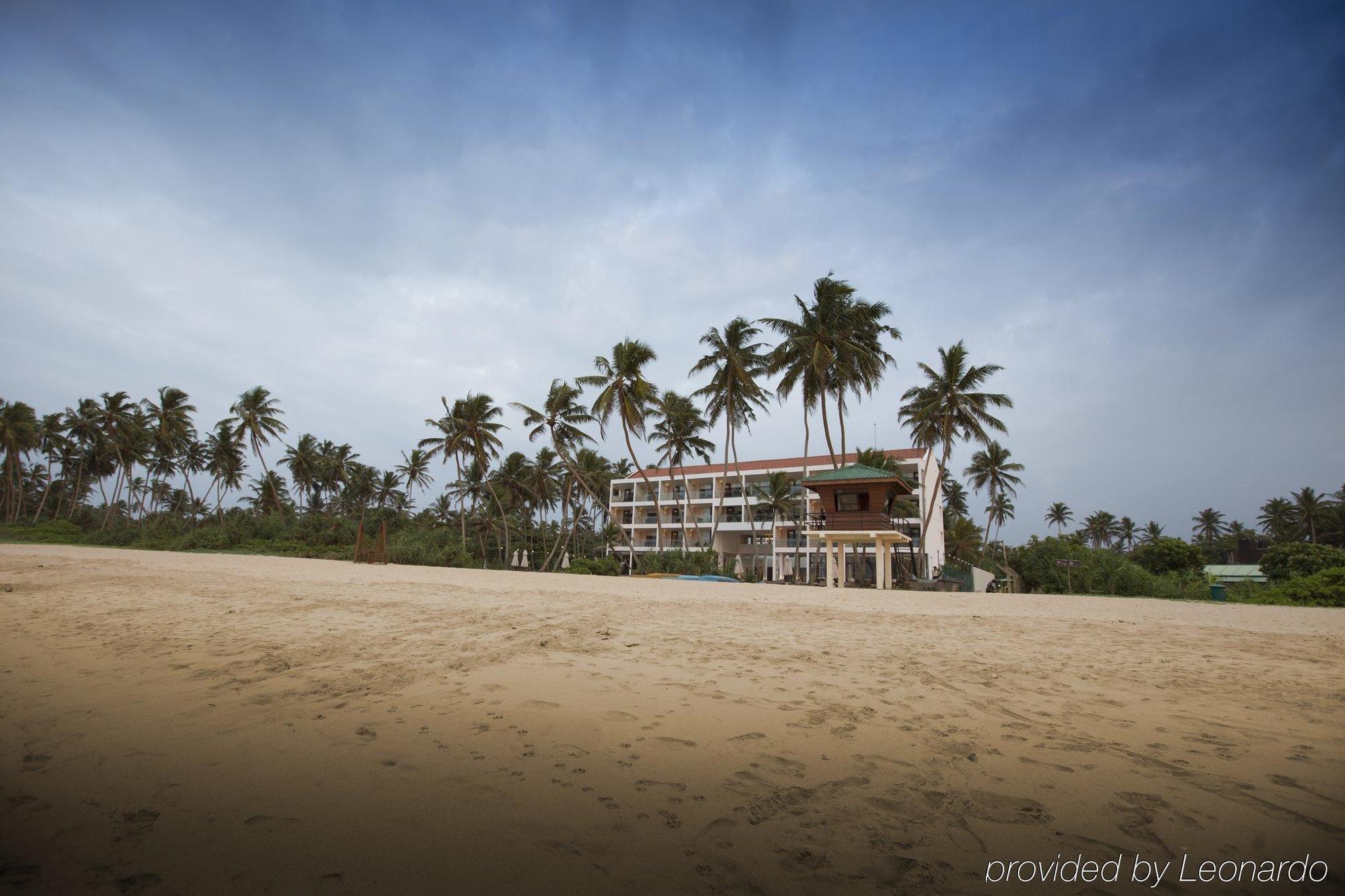 Shinagawa Beach Balapitiya Bagian luar foto